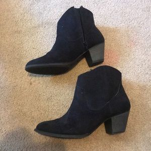 Black booties🖤🖤